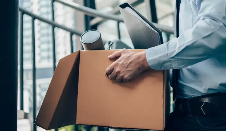 برج المملكة لنقل الاثاث